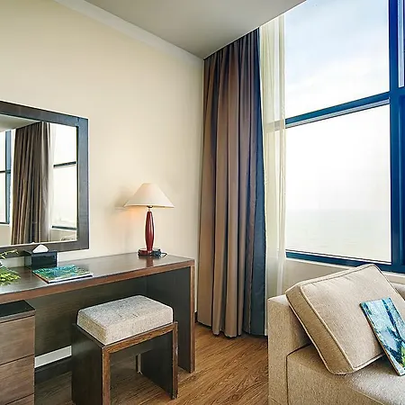 Muong Thanh Grand Cua Lo Hotel Exterior foto